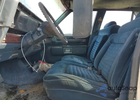 1987 Chevrolet Caprice Classic Brougham z USA, uszkodzony, nr VIN 1G1BU51H3HX209971